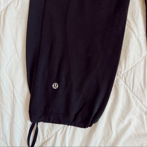Lululemon capris